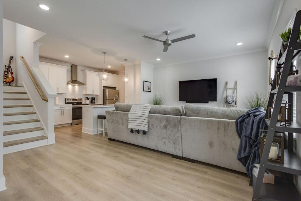 Classy, Cozy, Close To Downtown Nashville Bagian luar foto